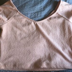 Pink detailed crop top